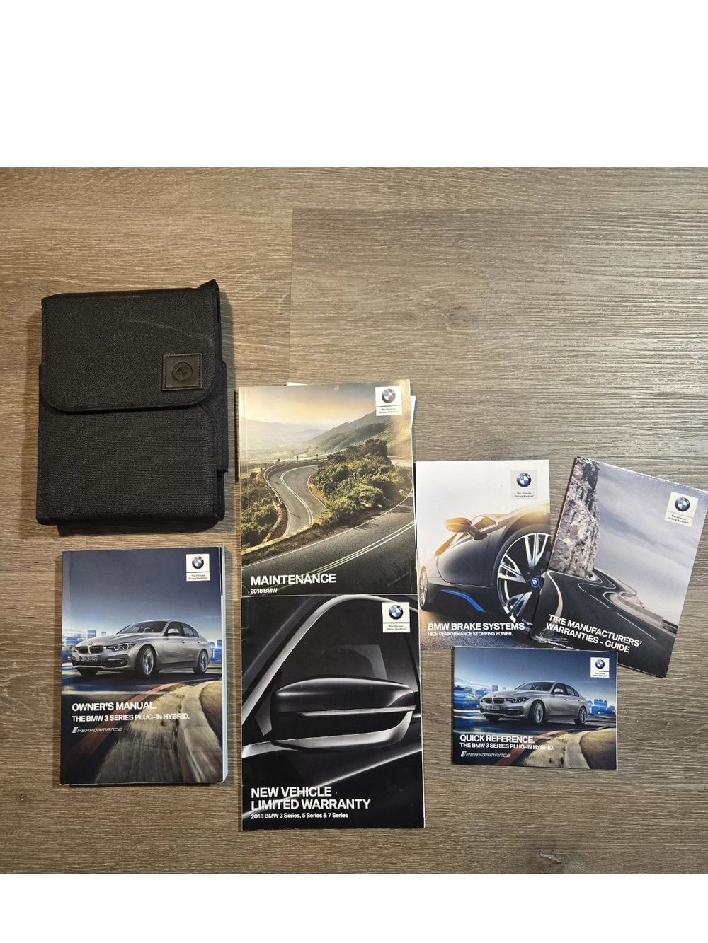 2018 The BMW 3 Series Plug In Hybrid Owner's Manual With Case